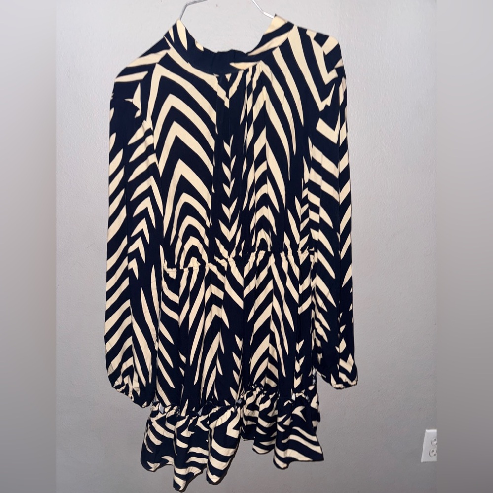 Navy and tan Cupshe Dress